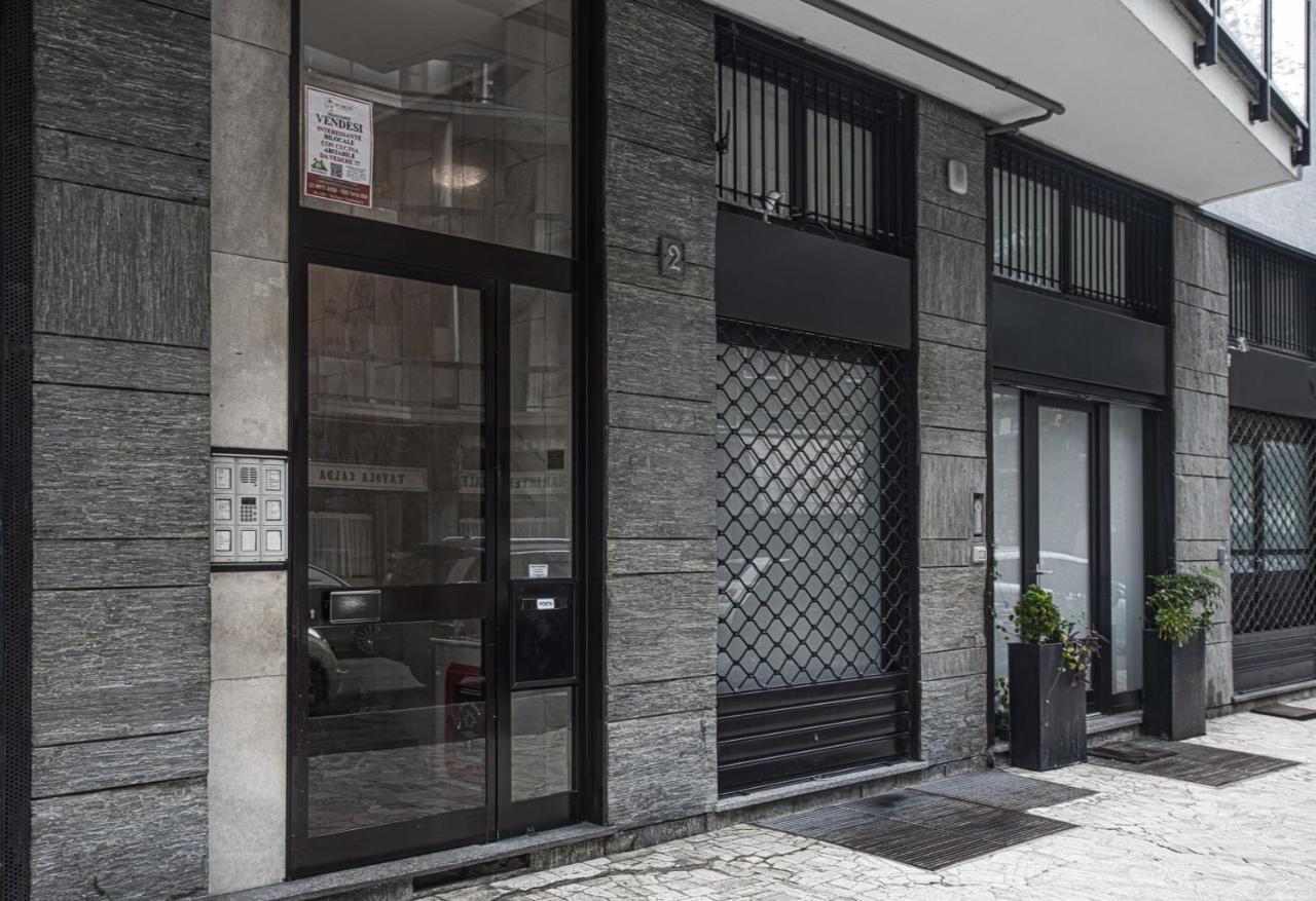 شقة Joivy Warm And Inviting Flat With Balcony ميلان المظهر الخارجي الصورة