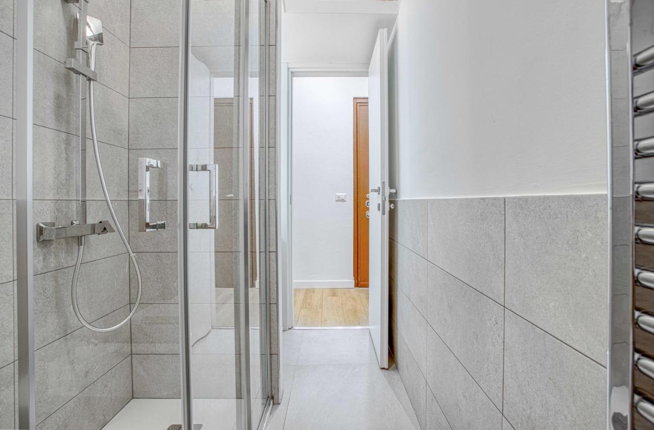 شقة Joivy Warm And Inviting Flat With Balcony ميلان المظهر الخارجي الصورة